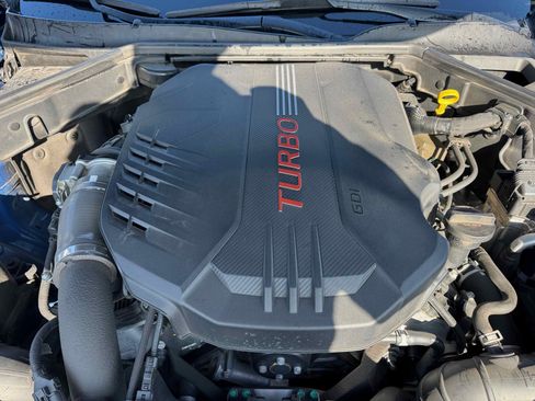 Used 2018 Kia Stinger GT2 image 32