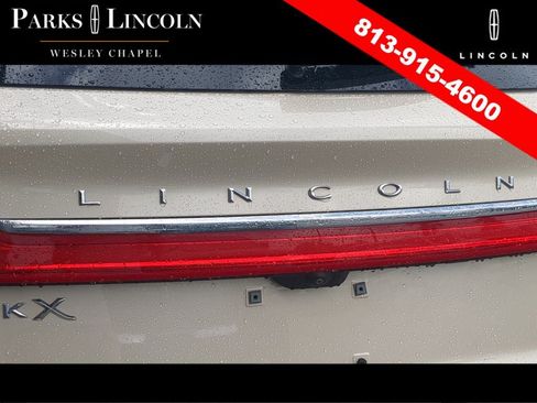 Used 2016 Lincoln MKX Select w/ Select Plus Package FWD image 15