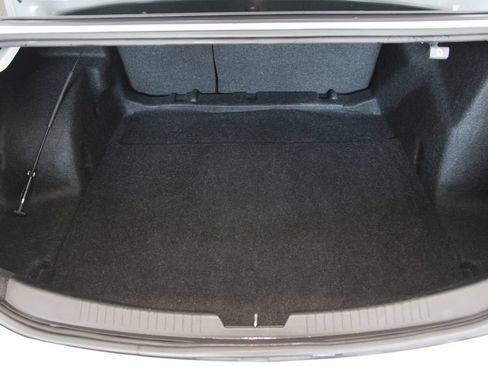 Used 2024 Chevrolet Malibu LT FWD image 15