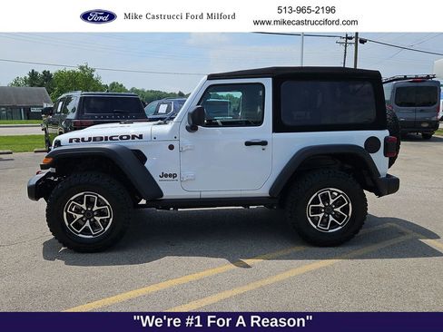 Used 2024 Jeep Wrangler Rubicon AWD/4WD image 2