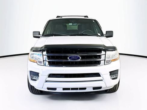 Used 2017 Ford Expedition XLT image 6