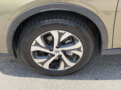 Certified 2022 Subaru Outback Limited AWD/4WD image 11