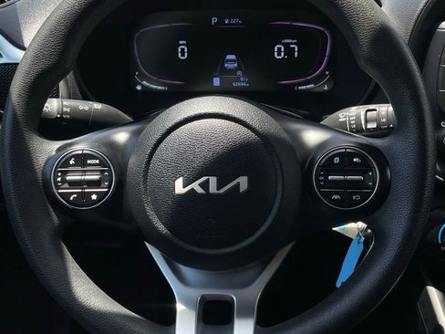 Used 2024 Kia Soul LX w/ Option Group 015 FWD image 12