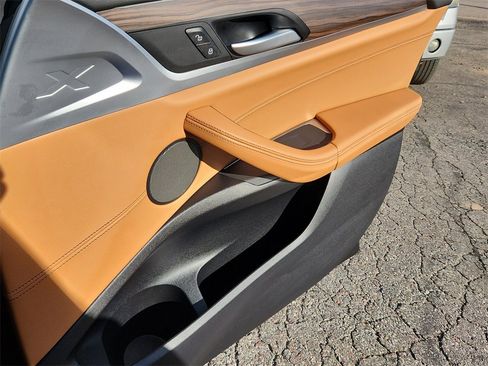 Used 2020 BMW X3 xDrive30i w/ Executive Package image 16