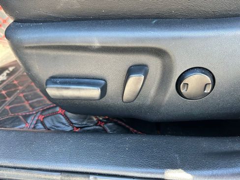 Used 2012 Toyota Camry SE FWD image 16