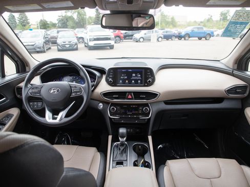Used 2019 Hyundai Santa Fe Limited AWD/4WD image 16