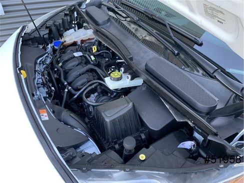 Used 2020 Ford Transit Connect XL image 16