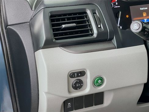 Used 2017 Honda Pilot EX image 15