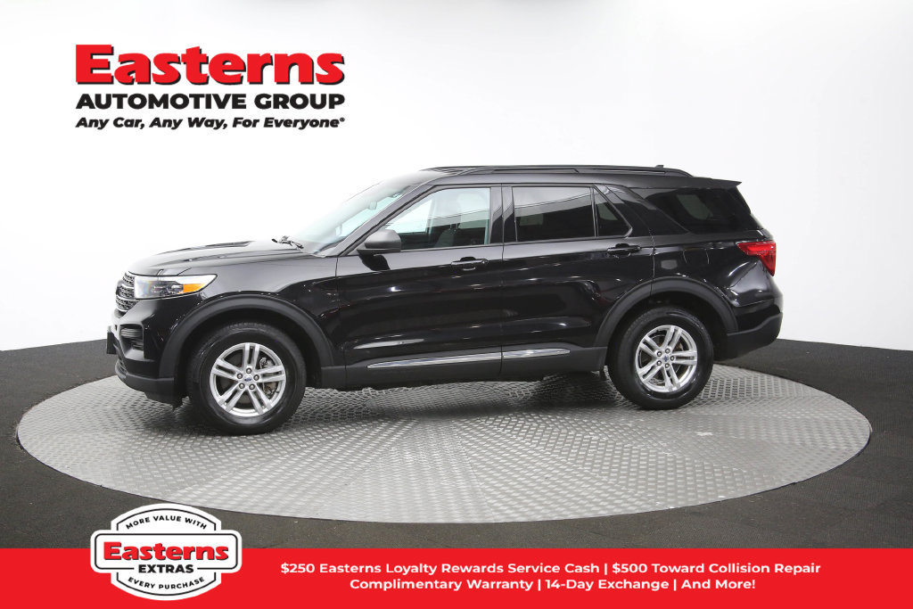 Used 2023 Ford Explorer XLT AWD/4WD image 61