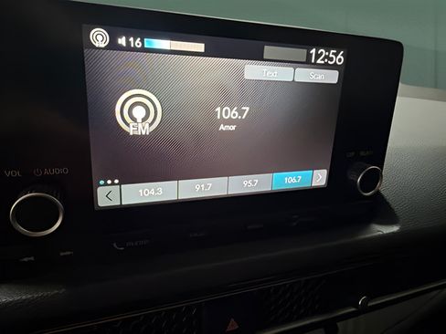 Used 2023 Honda Civic LX image 19