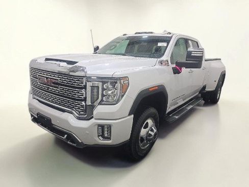 Used 2020 GMC Sierra 3500 Denali w/ Denali Ultimate Package AWD/4WD image 3