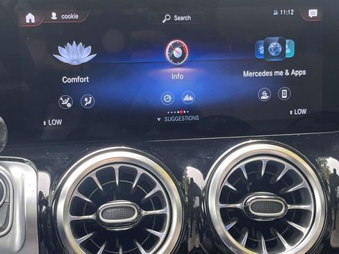Used 2023 Mercedes-Benz GLB 250 4MATIC image 24
