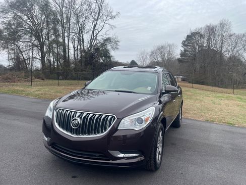 Used 2015 Buick Enclave Leather image 2