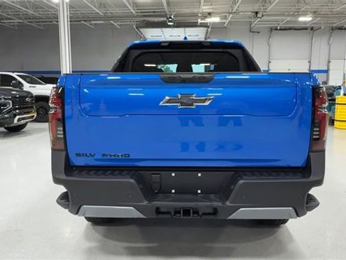 New 2026 Chevrolet Silverado EV Trail Boss image 5
