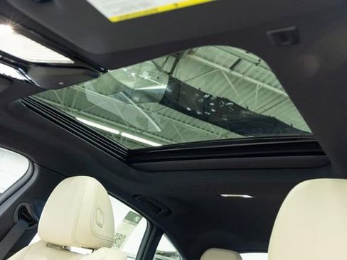 New 2026 BMW i4 xDrive40i image 17