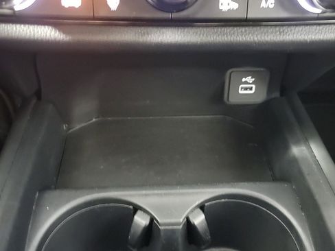 Certified 2023 Honda HR-V Sport image 30