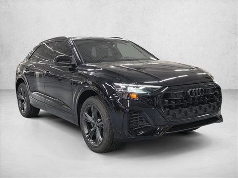 New 2026 Audi Q8 Premium image 3