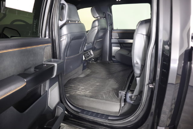 Used 2024 Ford F250 Platinum w/ FX4 Off-Road Package AWD/4WD image 69