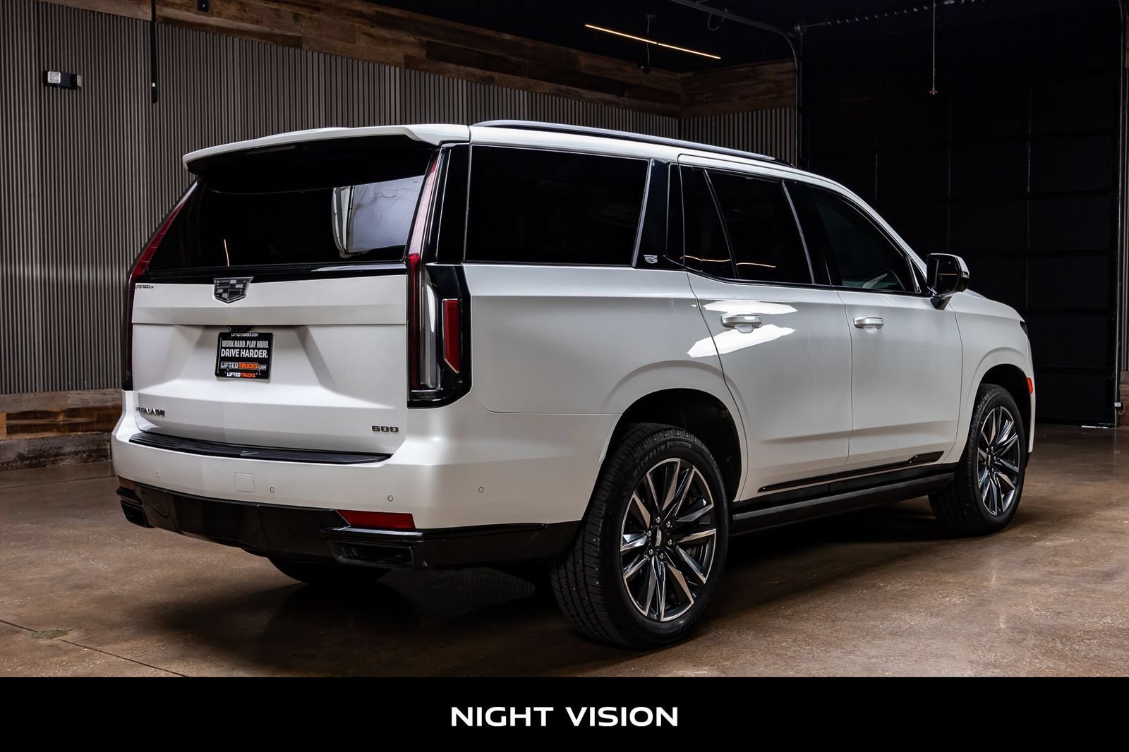 Used 2022 Cadillac Escalade Sport Platinum AWD/4WD image 9