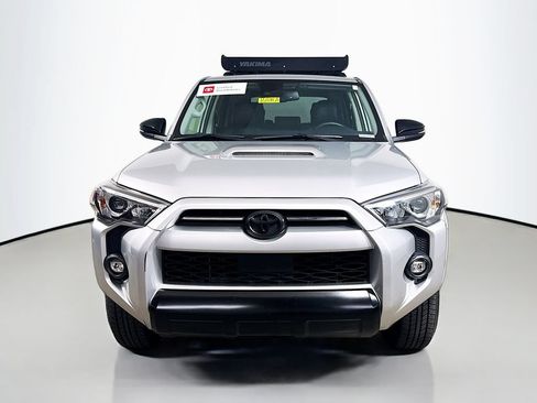 Certified 2021 Toyota 4Runner Venture w/ Moonroof Package AWD/4WD image 2