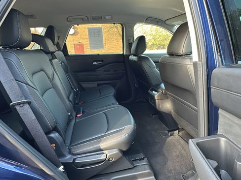 Certified 2022 Nissan Pathfinder SL image 24