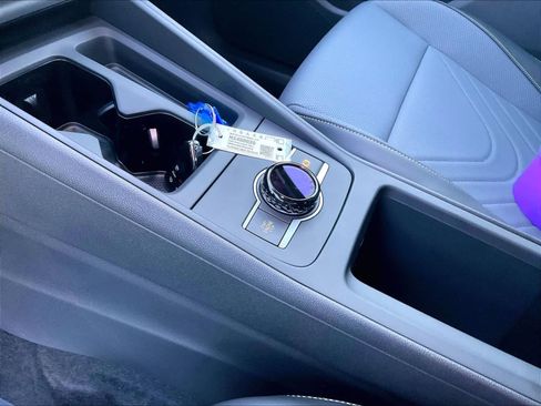 New 2026 Volkswagen Tiguan SE image 14