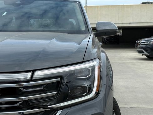 New 2026 Volkswagen Atlas SEL image 3