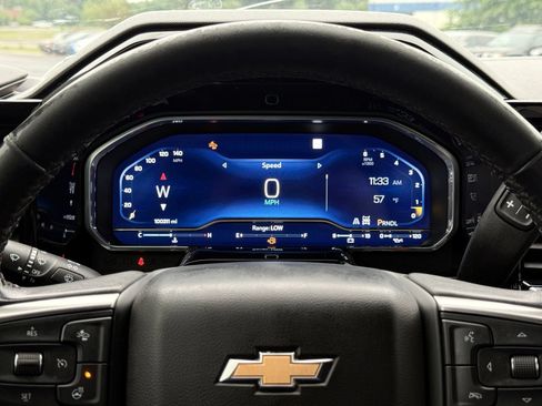 Used 2022 Chevrolet Silverado 1500 LT AWD/4WD image 33
