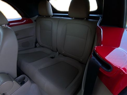 Used 2013 Volkswagen Beetle 2.5 image 20