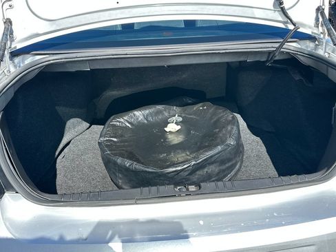 Used 2011 Chevrolet Impala Police FWD image 19