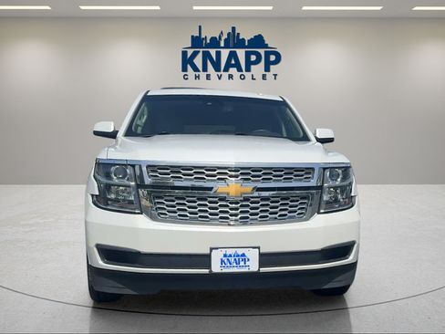Used 2017 Chevrolet Suburban LT RWD image 8