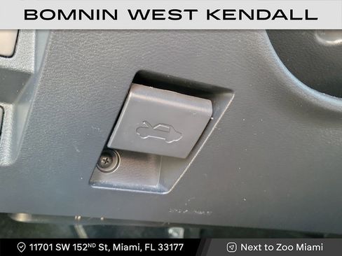 Used 2022 Nissan Frontier SV image 29