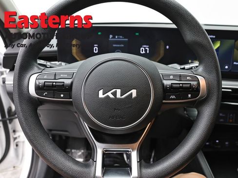 Used 2025 Kia K5 LXS FWD image 10