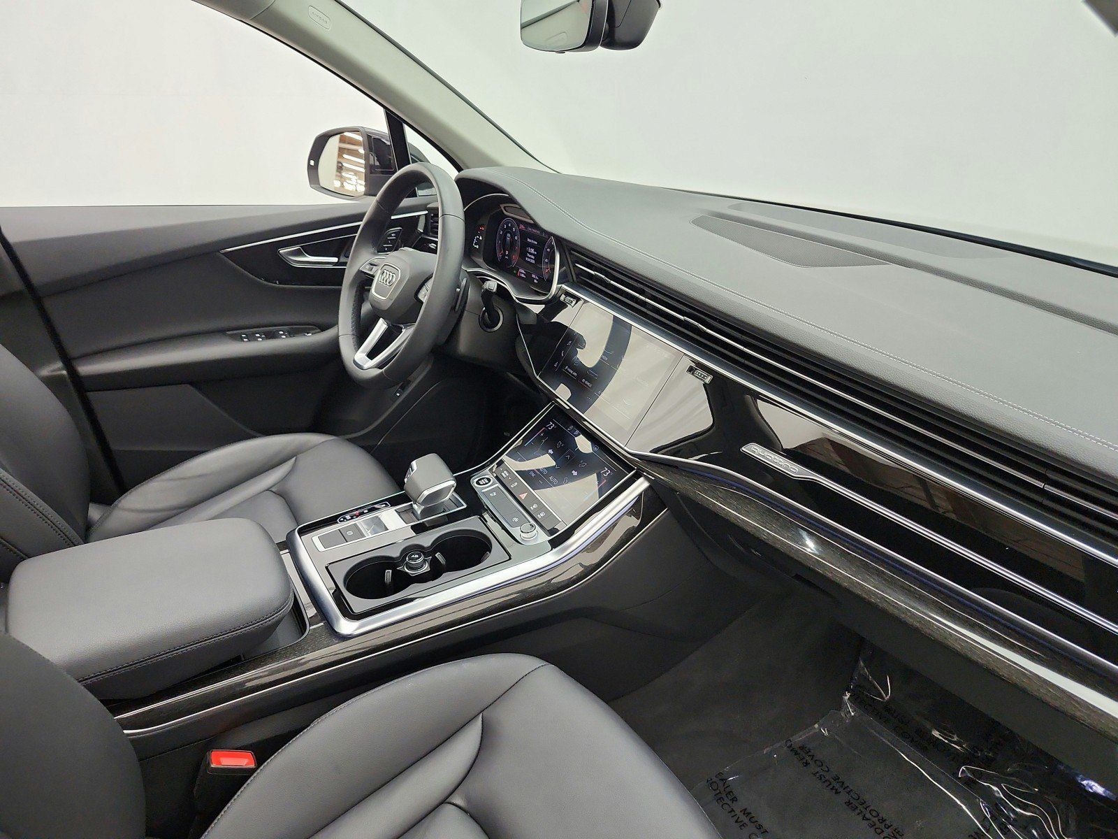 Used 2023 Audi Q7 2.0T Premium AWD/4WD image 22