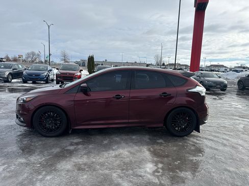 Used 2016 Ford Focus ST w/ Equipment Group 402A image 2