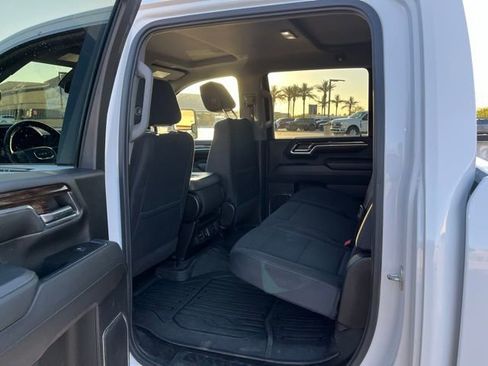 Used 2024 GMC Sierra 2500 SLE w/ SLE Convenience Package image 12