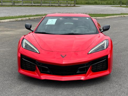 Used 2023 Chevrolet Corvette Z06 RWD image 11