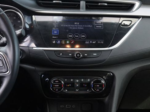 Used 2023 Buick Envision Essence image 5