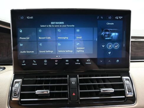 Used 2024 Lincoln Navigator Premiere AWD/4WD image 38