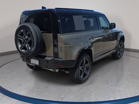 New 2026 Land Rover Defender 110 X-Dynamic SE AWD/4WD image 5