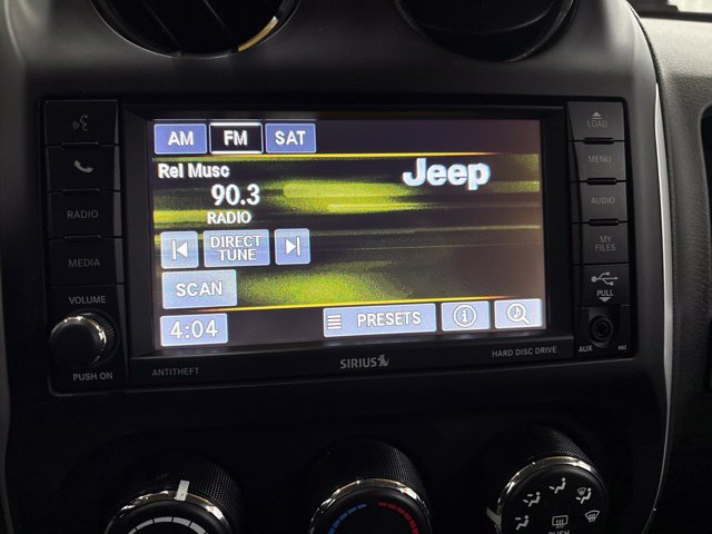 Used 2016 Jeep Compass High Altitude FWD image 36
