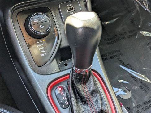 Used 2018 Jeep Compass Trailhawk image 15