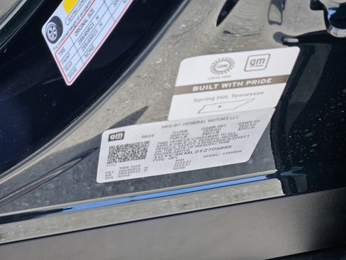 New 2026 Cadillac Vistiq Luxury w/ LPO, Floor Liner Package image 36