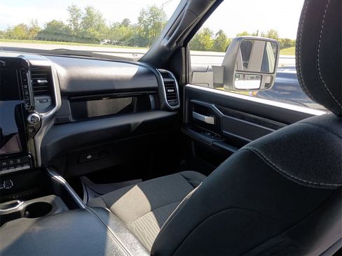 Used 2024 RAM 3500 Big Horn w/ Night Edition image 11