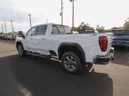 New 2025 GMC Sierra 2500 SLT w/ SLT Premium Package AWD/4WD image 6