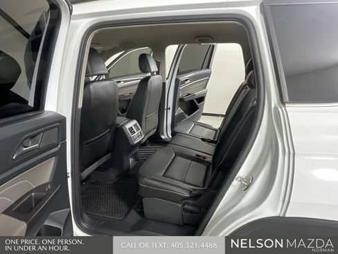 Used 2023 Volkswagen Atlas SE FWD image 12