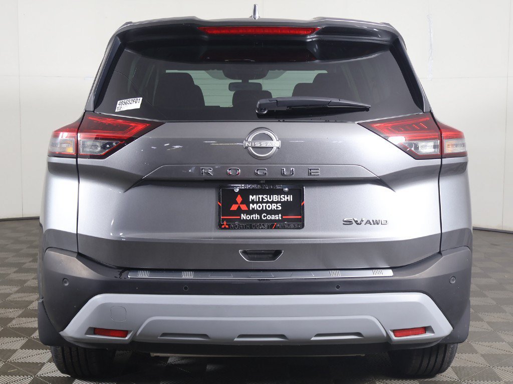 Used 2023 Nissan Rogue SV AWD/4WD image 11