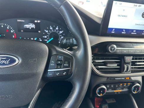 Used 2022 Ford Escape SE w/ SE Sport Appearance Package FWD image 20