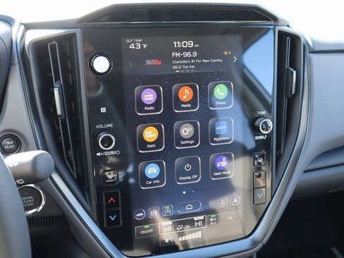 Certified 2025 Subaru Crosstrek 2.5i Limited w/ Popular Package #4A image 10