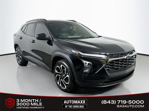 Used 2026 Chevrolet Trax RS w/ Driver Confidence Package FWD image 1